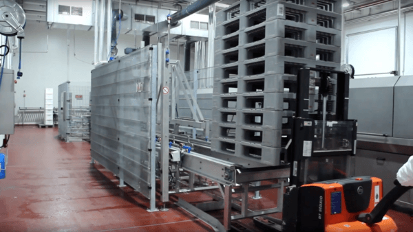 Elpress pallet washer sustainable and energy efficient